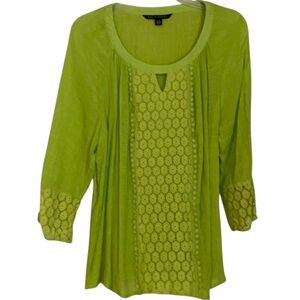 Zac & Rachel Beautiful detailed women’s top size large NWOT